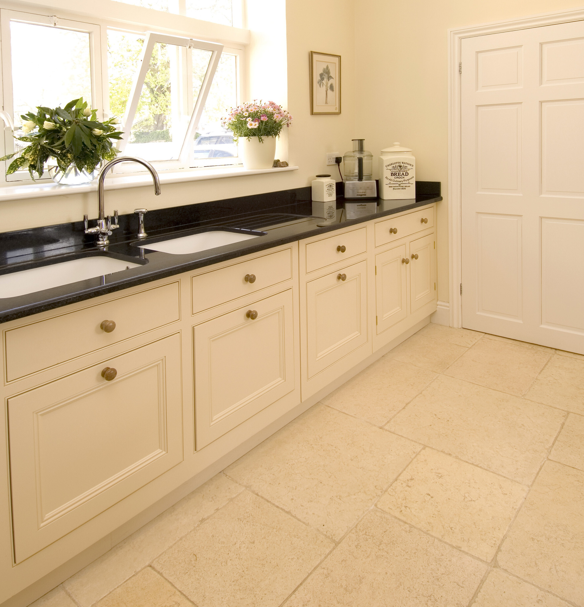 REFURBISHING & RESEALING STONE TILES